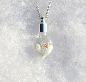 Winter White Terrarium Necklace by Hieropice